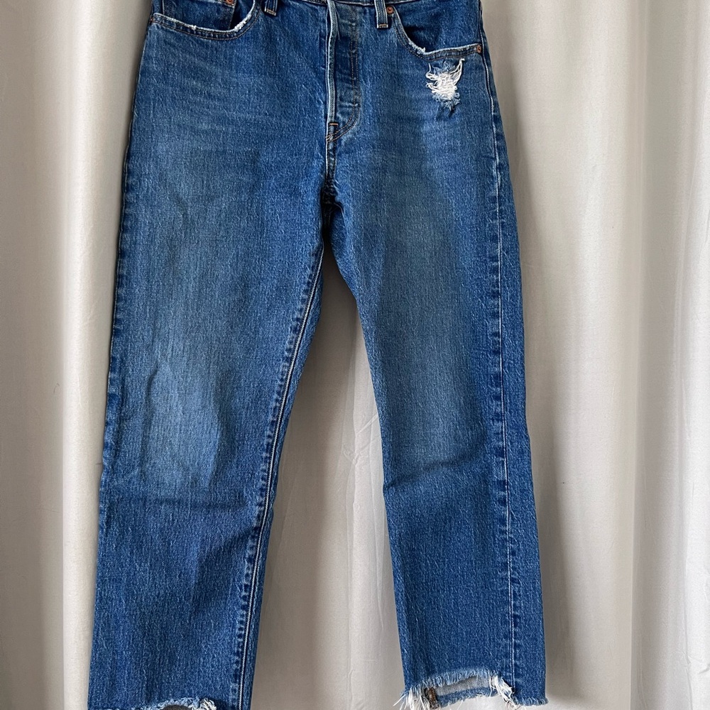 Levi's Blue 501 button fly Rare R Tag - Picture 2 of 7